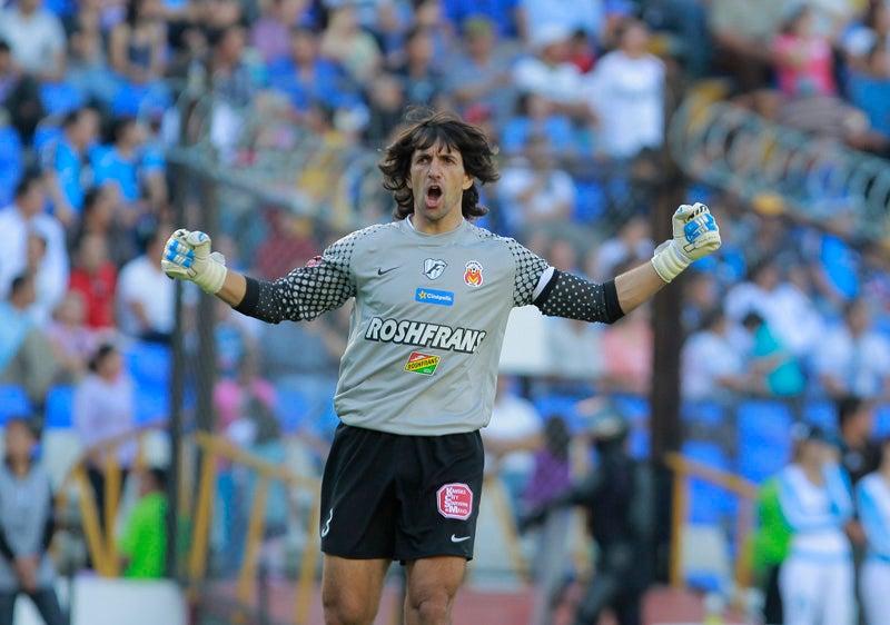Federico Vilar celebra la victoria del Morelia. FOTO: RÉCORD