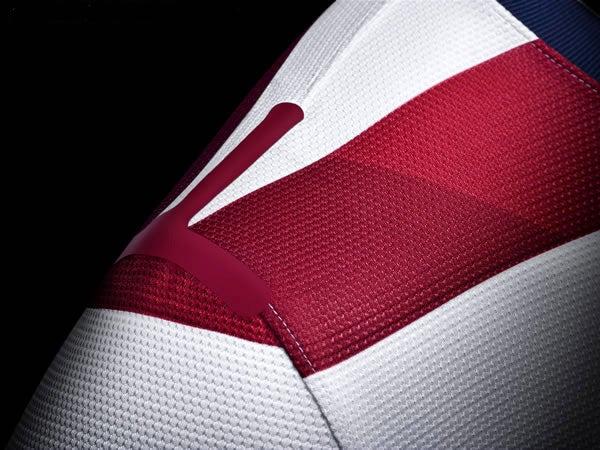 (IMAGEN TOMADA DE www.footballshirtculture.com)