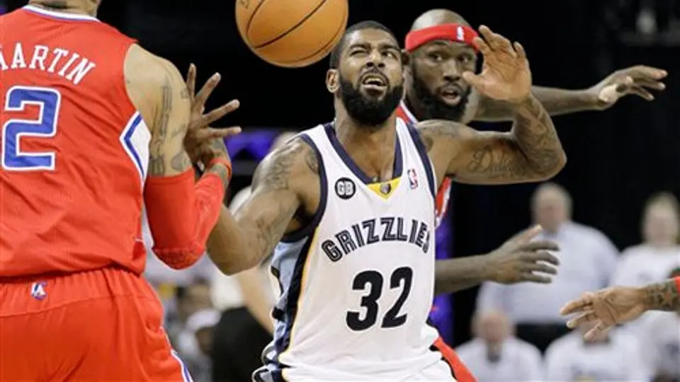 Clippers sentencian la serie ante Memphis