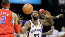 Clippers sentencian la serie ante Memphis