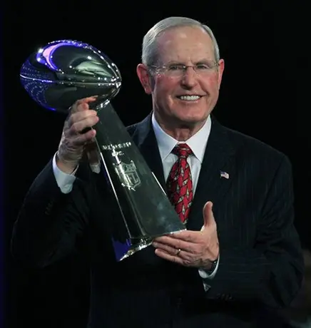 Coughlin desea seguir con Nueva York