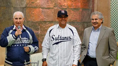 Lino Rivera fue presentado con Sultanes
