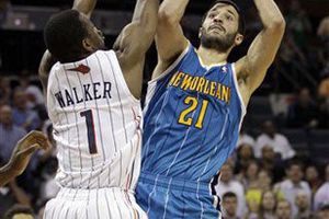 Ayón consigue 2 puntos en triunfo de Hornets sobre Bobcats