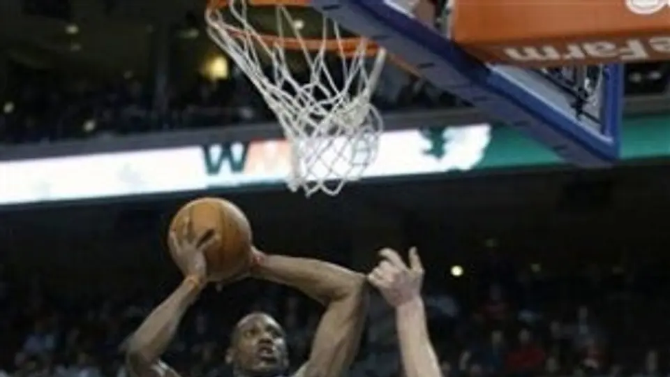 Filadelfia sigue en plan grande, ahora derrotó 98-82 a Chicago