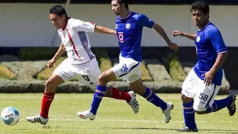 Cruz Azul Hidalgo cae en agónico partido ante Lobos BUAP