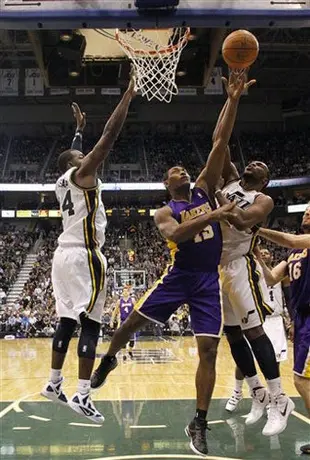 Jazz derrota a Lakers 96-87