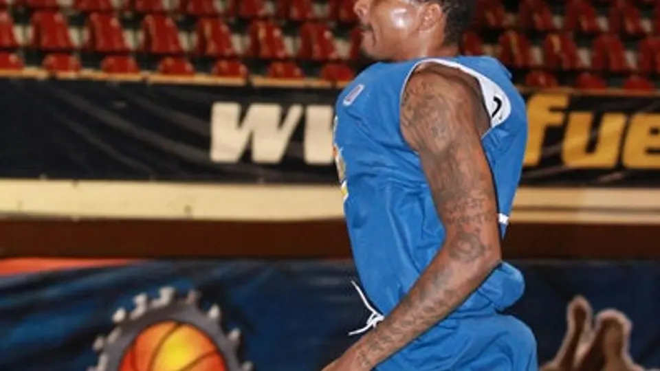 Smith es remplazado en Fuerza Regia por Shannon