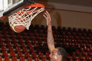 Smith es remplazado en Fuerza Regia por Shannon