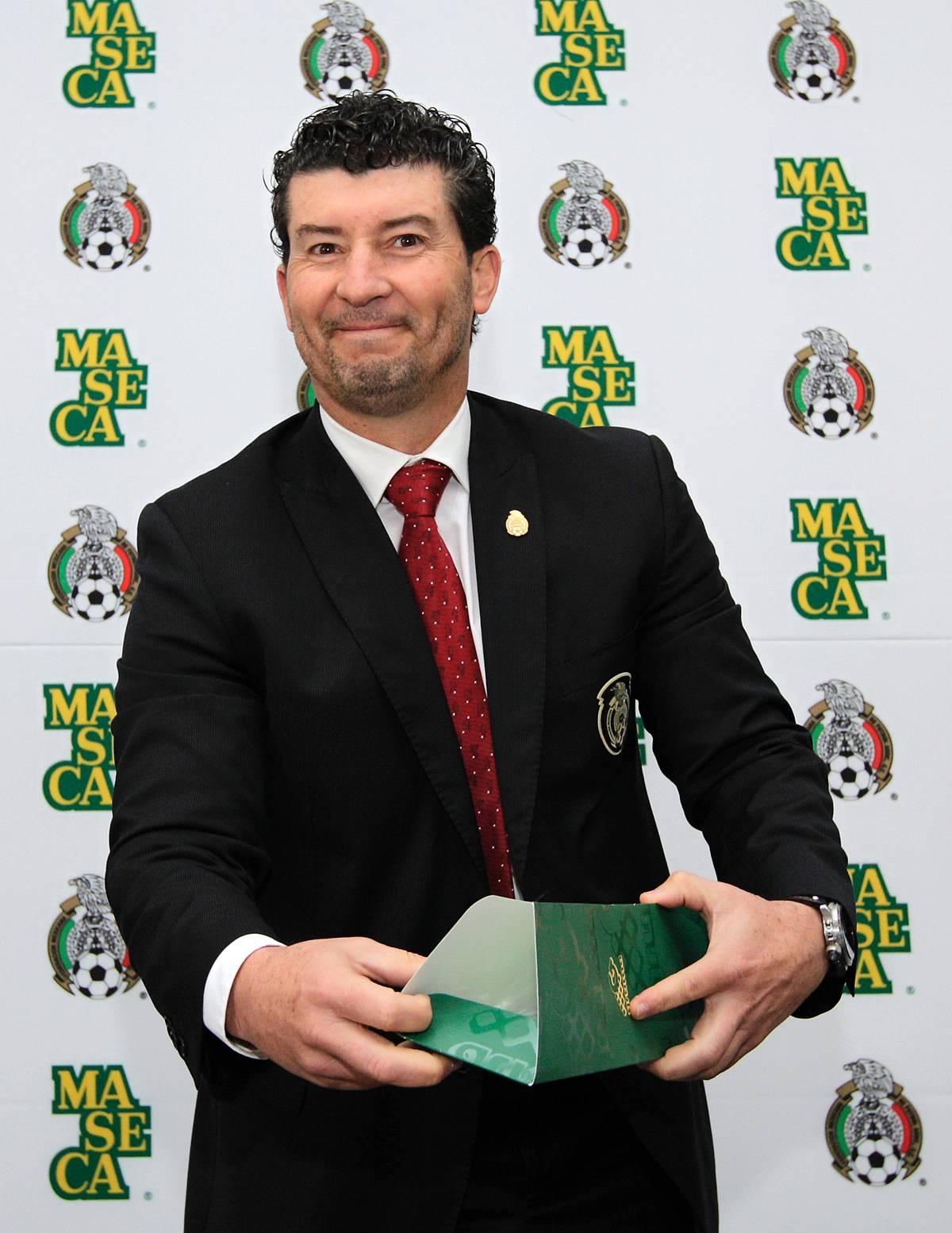 De la Torre ganó once partidos, empató cuatro y perdió uno en el 2011. FOTO: MIGUEL PONTÓN