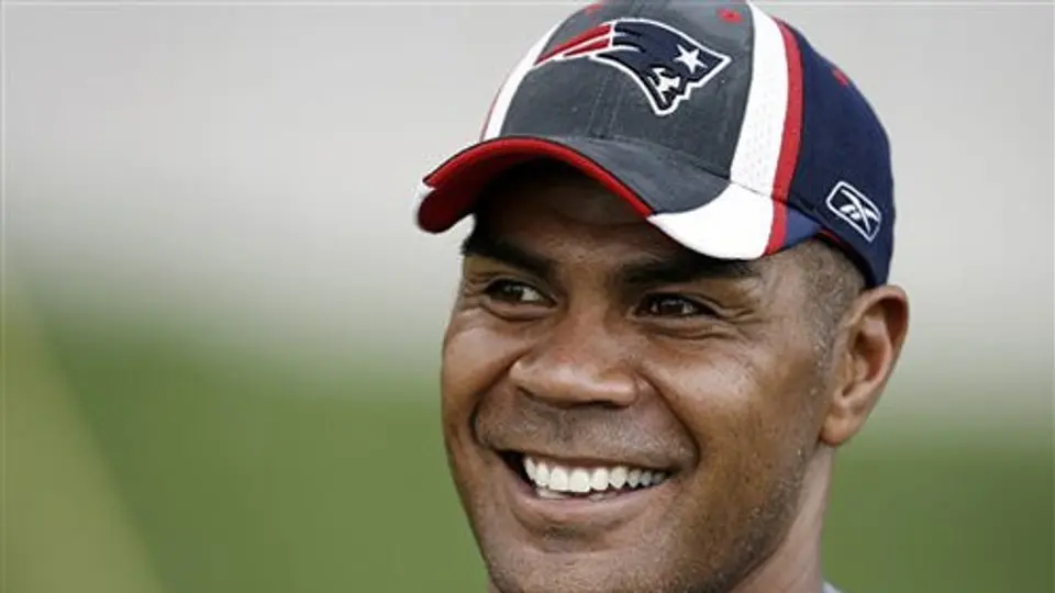 Seau tendrá un funeral privado