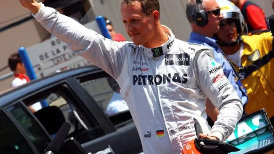 Schumi logra la 'pole', pero saldrá sexto por sanción