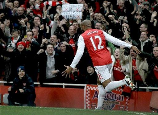 Thierry Henry regresó al Arsenal e hizo el gol de la victoria frente al Leeds. FOTO: AP