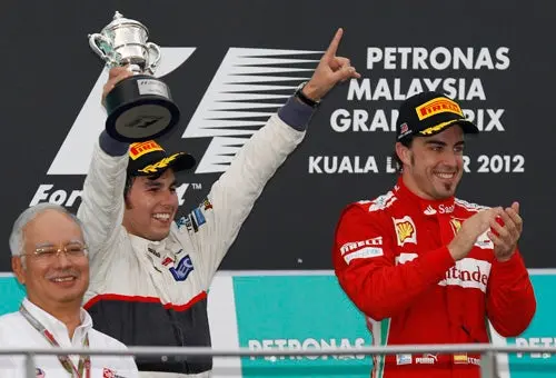 "El equipo hizo un gran trabajo y estoy feliz por ello": Checo