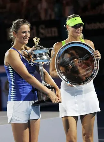 Azarenka, se lleva Australia y el primer puesto de la WTA