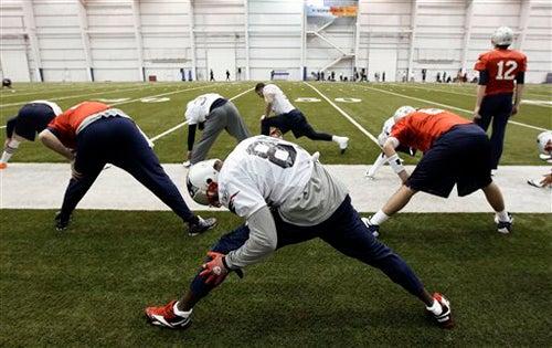 Los jugadores se preparan para un buen desempeño. FOTO: AP