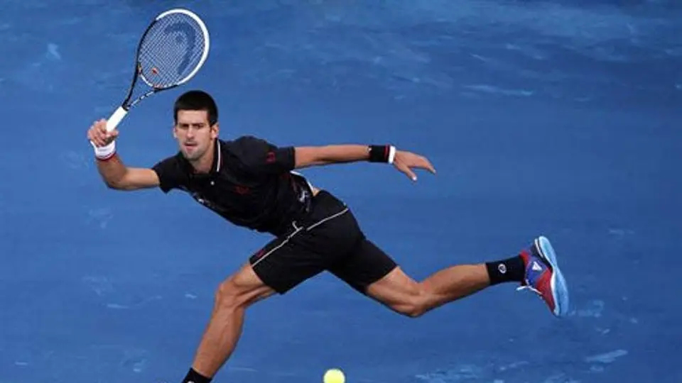 Nole señala que sólo Chuck Norris podría jugar en la cancha de Madrid