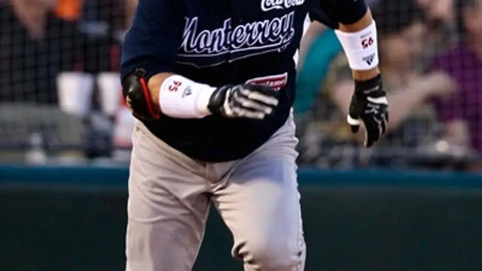 Sultanes inicia la temporada con triunfo