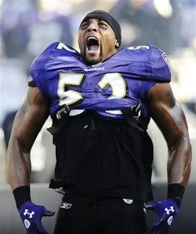 Michael Phelps afirma que Ray Lewis revivió su pasión por nadar