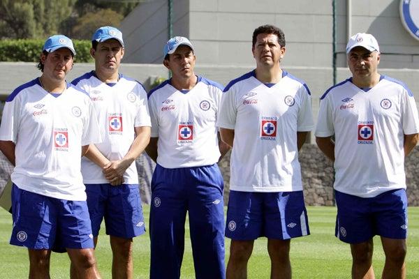 Memo Vázquez con su cuerpo técnico l MEXSPORT