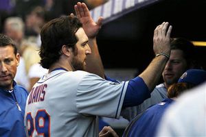 Mets vencen a Rockies en extrainnings