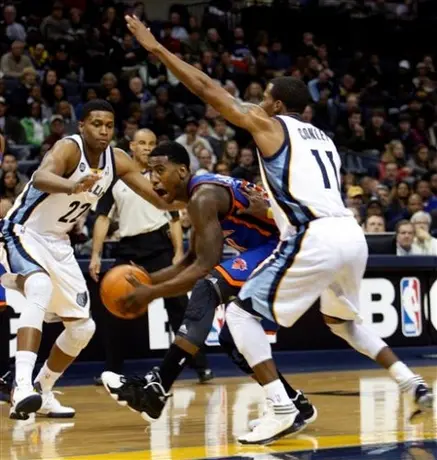 Knicks cortan racha de cuatro victorias al perder con Memphis