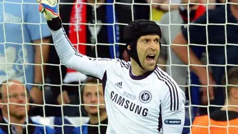 Di Matteo ha hecho méritos para seguir en Chelsea': Cech