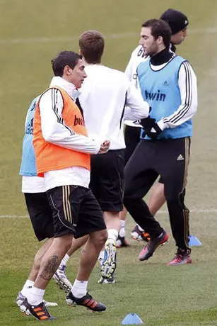 Di María, convocado ante Barça pese a no estar al cien