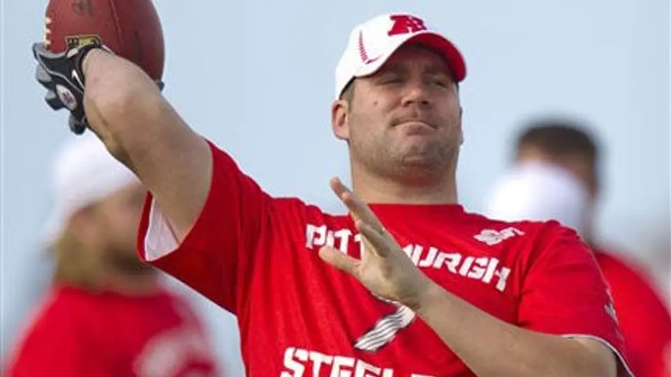 Las estrellas de la NFL chocan en Hawaii