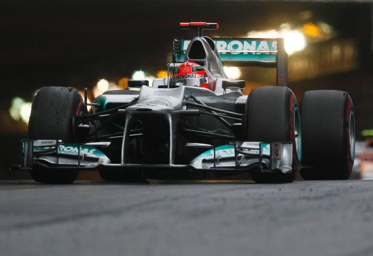 Michael Schumacher tuvo qeu abandonar l AP