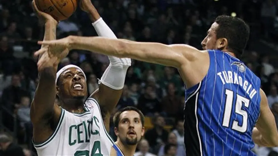 Celtics vencen claramente al Magic 87-56
