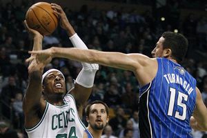 Celtics vencen claramente al Magic 87-56