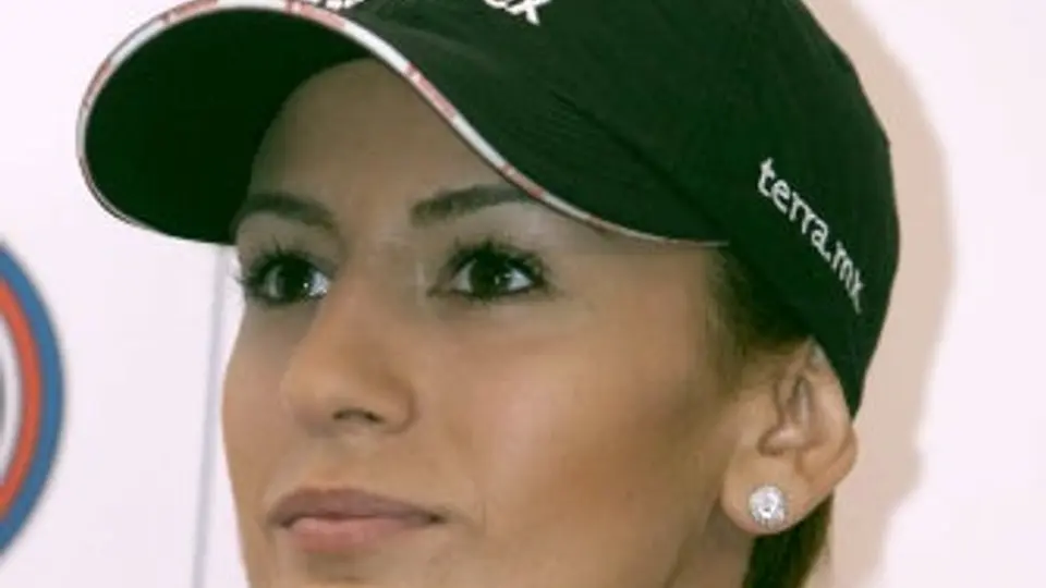 Paola Espinosa lucha por lograr una hazaña en JO