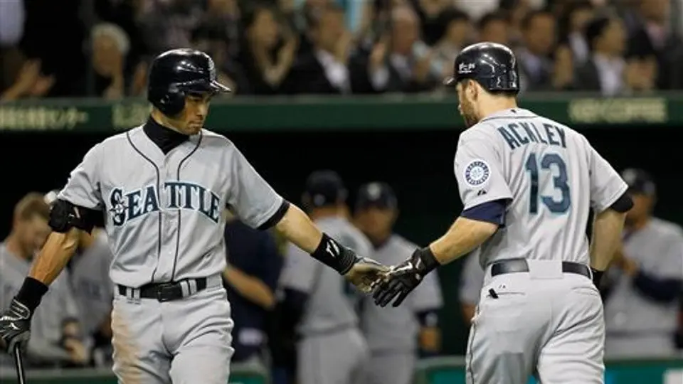 Seattle inaugura las Grandes Ligas con victoria sobre Oakland