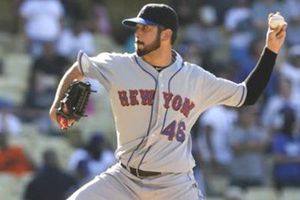 Oliver Pérez firma contrato de ligas menores con Seattle