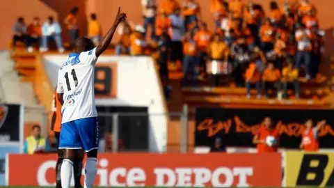 Puebla obtiene ante Jaguares su primer triunfo del torneo