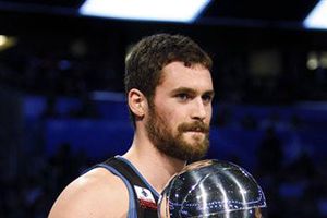 Love se impone en el Concurso de Triples