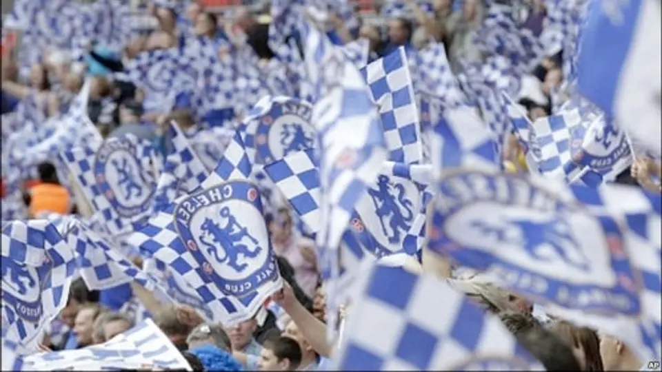 Detienen a aficionado del Chelsea por cánticos racistas
