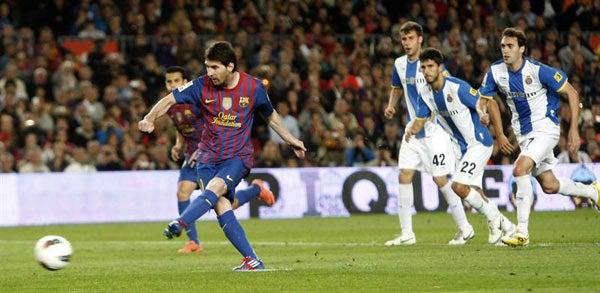 Barcelona derrota 4-0 al Espanyol, con 4 de Messi / EFE