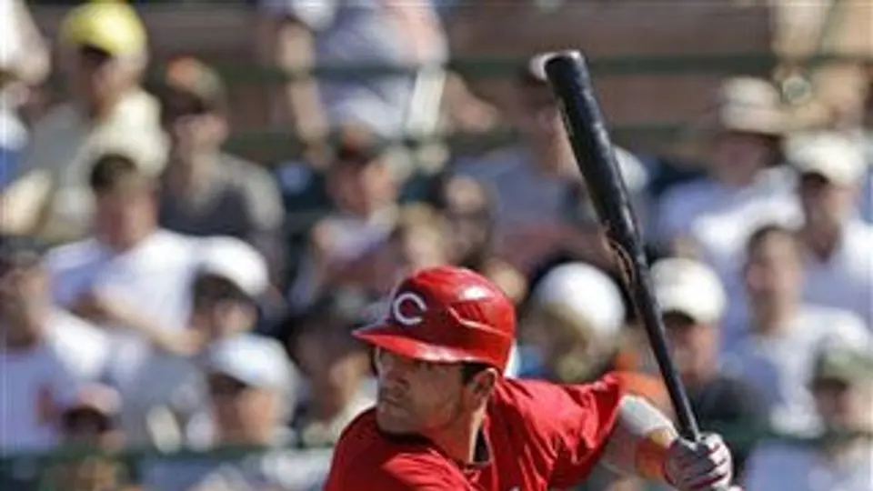 Votto pacta contrato de 12 años con Cincinnati