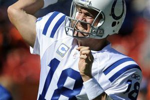 Manning firma por 96 millones con Denver