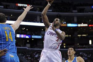 Ayón anota 4 puntos en la derrota de Hornets ante Clippers
