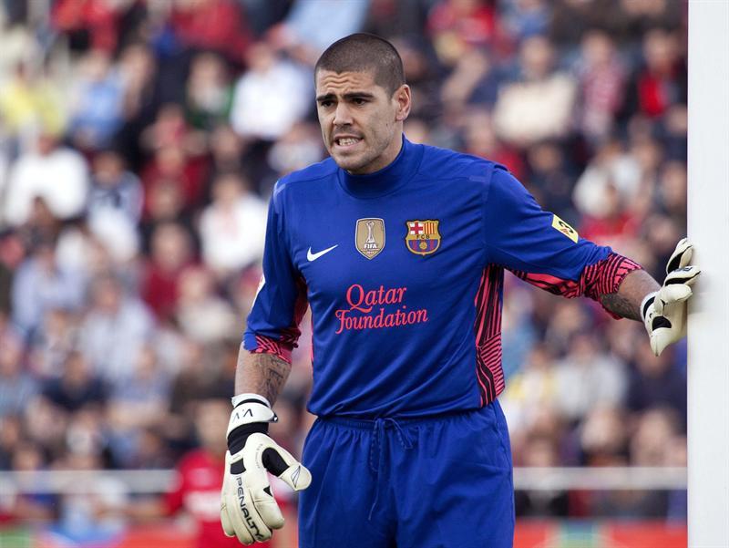 Víctor Valdés desde la portería. FOTO: EFE