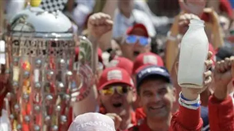 Franchitti gana la Indy 500 por tercera vez