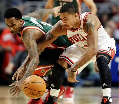 Chicago consigue el triunfo 107-100 frente a Bucks