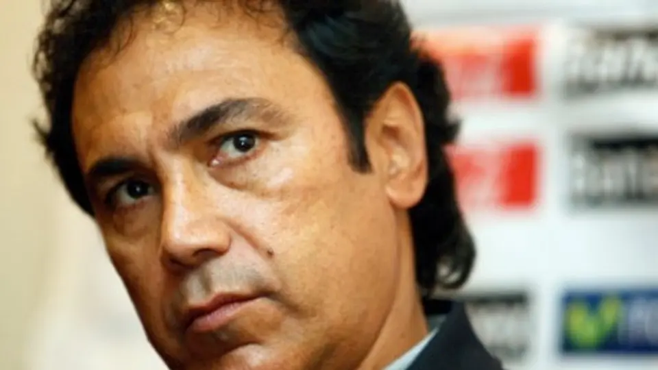 Hugo Sánchez entregó el premio al mejor gol del 2011