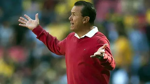 "Lo más justo hubiera sido el empate": Efraín Flores