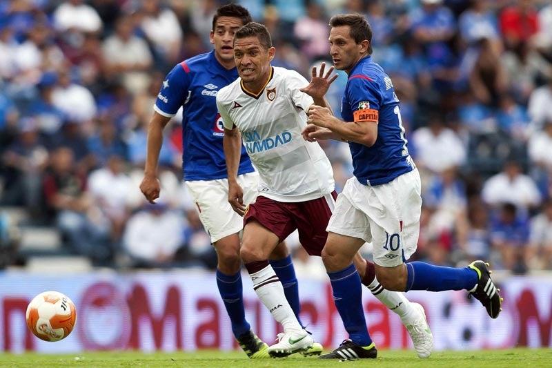 Cruz Azul goleo a Estudiantes 5-2.  FOTO: MEXSPORT