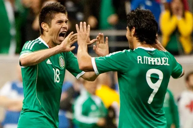 México reacciona en los últimos minutos y vence 3-1 a Venezuela