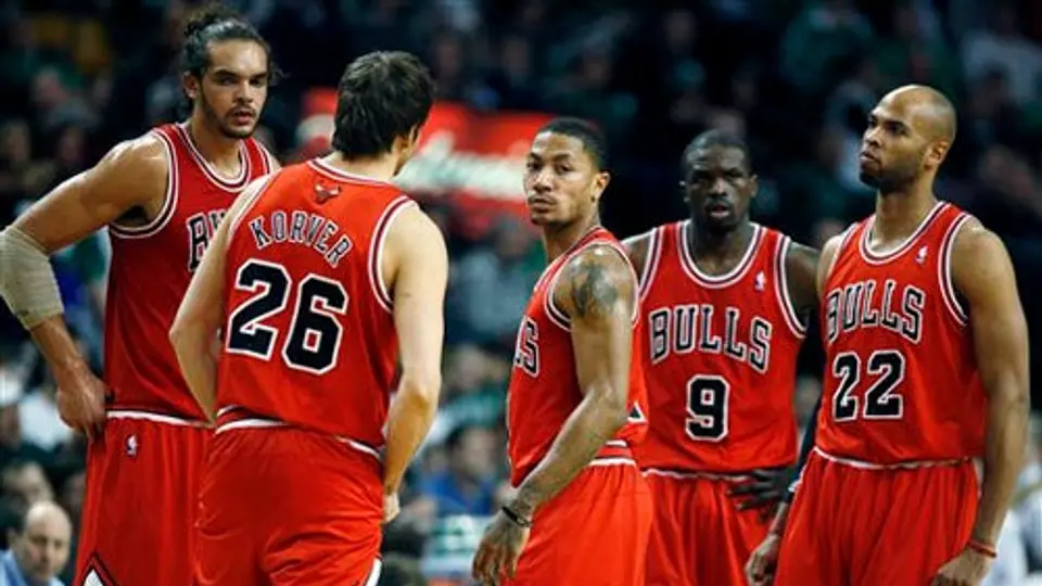 Sin Rose, Chicago doblegó 114-75 a Cavaliers