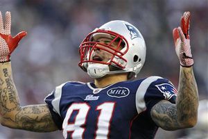 Patriotas vienen de atrás y vencen 49-21a Bills